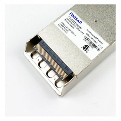SFP оптический трансивер FINISAR FTLC8221SCNM, 112 Gb/s, 100 м, MPO SFP оптический трансивер FINISAR FTLC8221SCNM, 112 Gb/s, 100 м, MPO